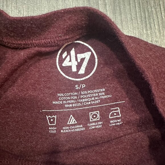 Harvard University T-shirt Mens Small Crimson 47 Brand Preppy Athletic Varsity - Picture 3 of 6